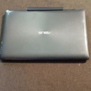Asus 2 in 1 tablet/laptop
